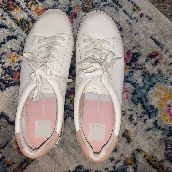 Dolce Vita NWOT Sneakers - Picture 2 of 3